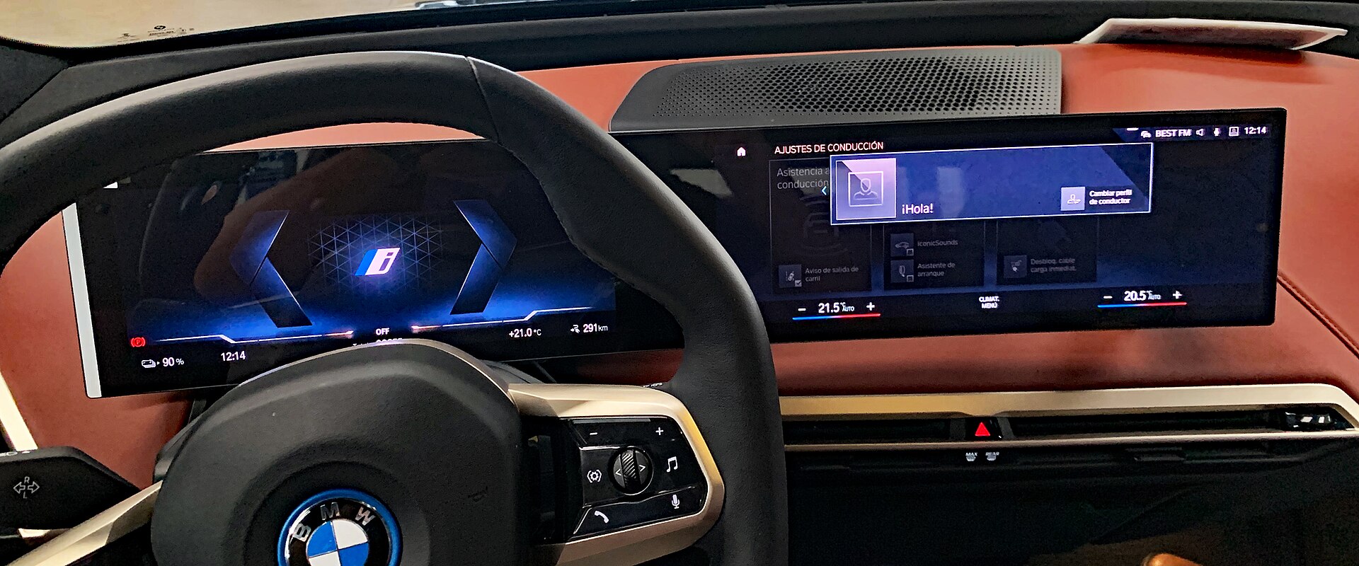 BMW Yeni 3 Serisi ile Elektrikli ve Benzinli Seçenekleri Bir Arada Sunuyor