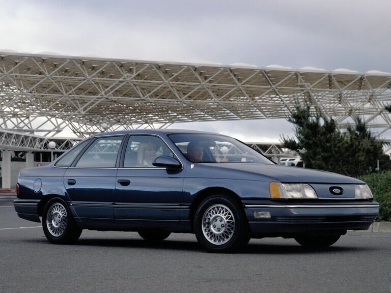 Ford Taurus 40 Yaşında: 1986 Modeli Pazara Nasıl Hâkim Oldu?