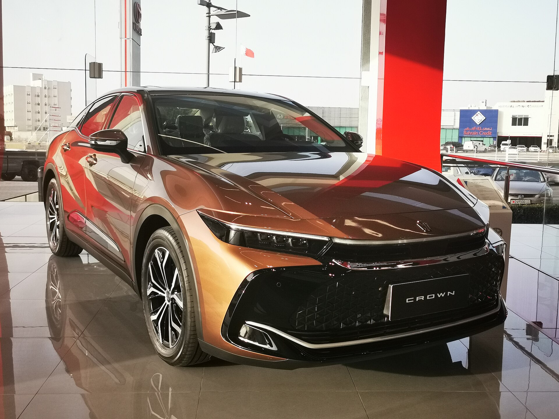 Toyota Yöneticisi Elektrikli Araç Stratejisini Savundu: 'Müşteriyi Takip Ediyoruz'