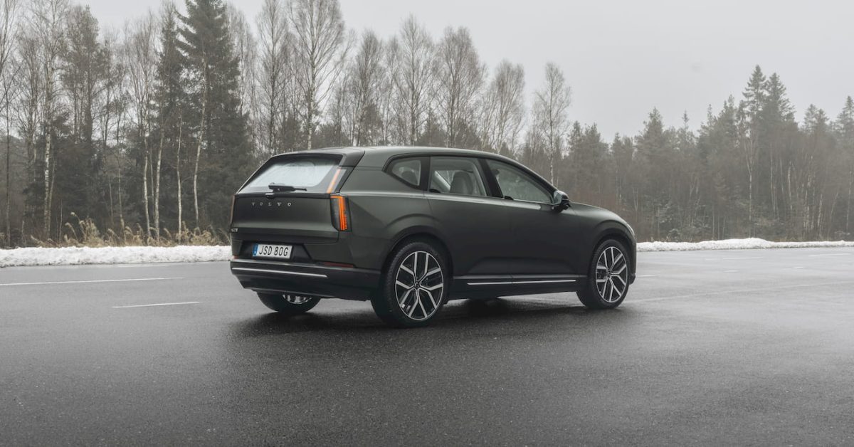 Volvo EX60 Menzil Rekoruyla Geldi, Ancak ABD'li Alıcılar Uzun Bir Bekleyişle Karşı Karşıya