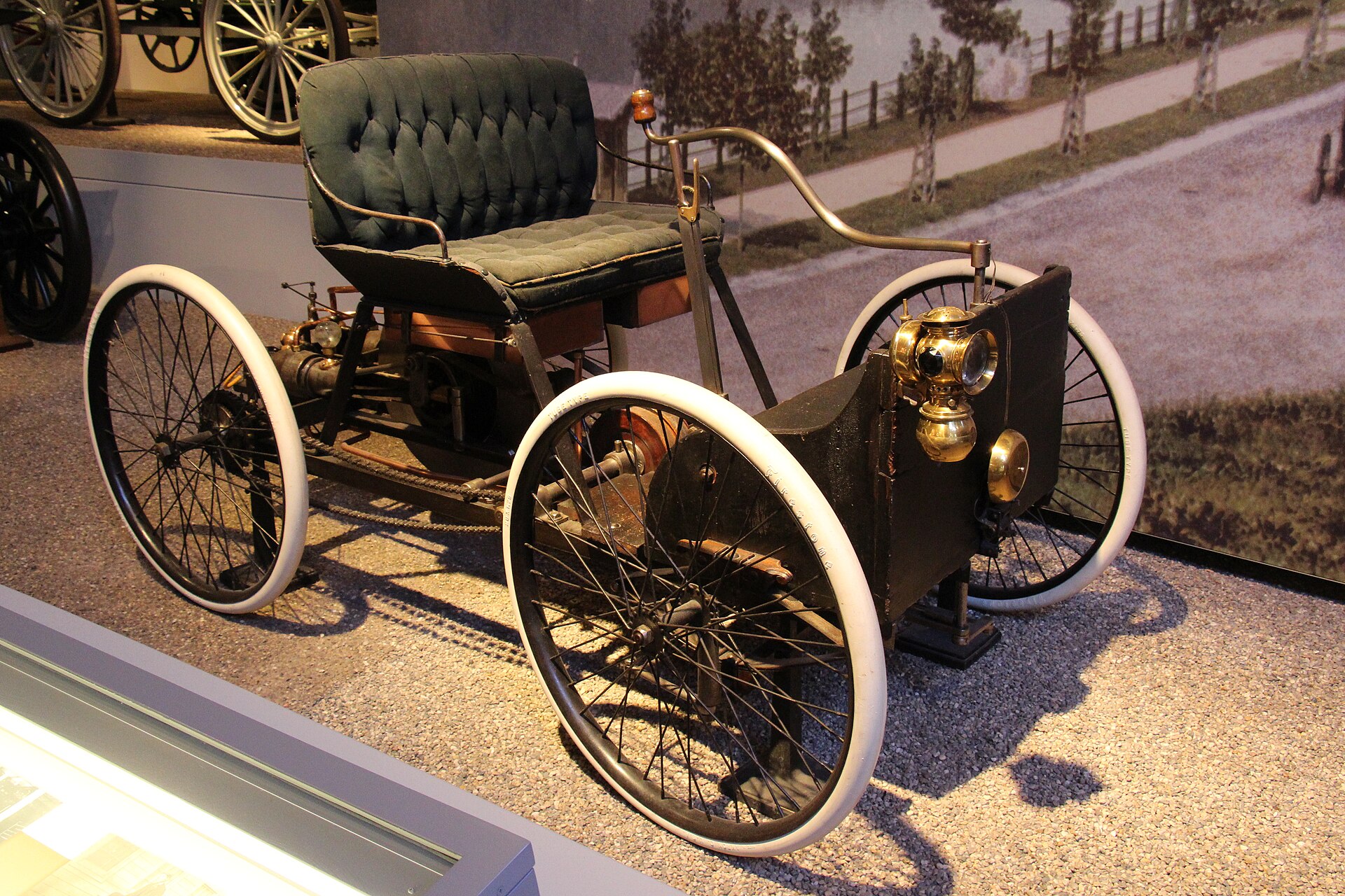 Ford CEO'su Çinli Üreticilerin ABD Pazarına Girebileceği Uyarısı Yaptı, Hisse %3,6 Düştü