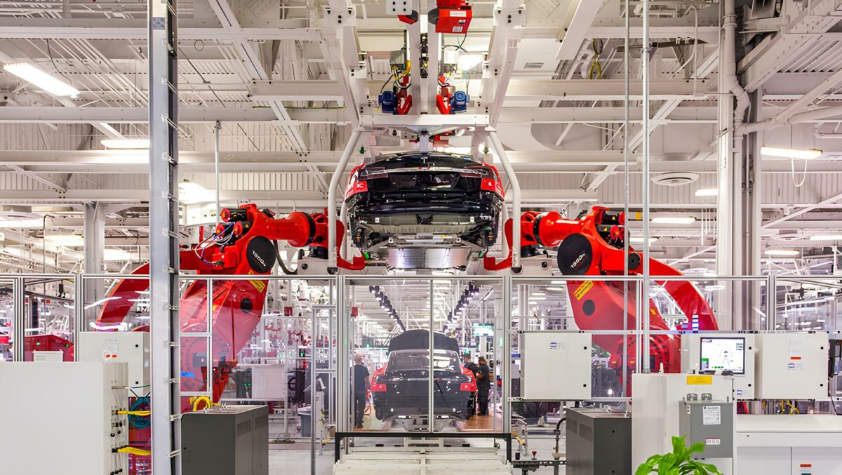 Tesla Production Set to Rebound in 2026, But Long-Term Growth Looks Thin