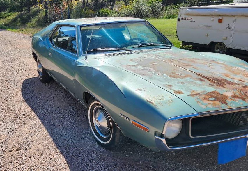 A 1971 AMC Javelin SST Emerges After 17 Years in Storage