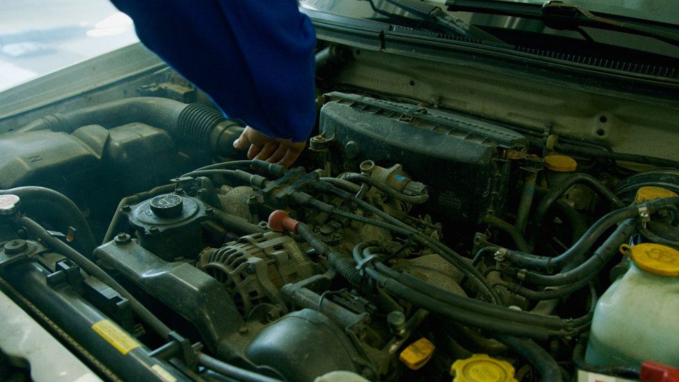 The Hidden Cost of Skipping Oil Changes: How Fresh Lubricant Saves Your Engine