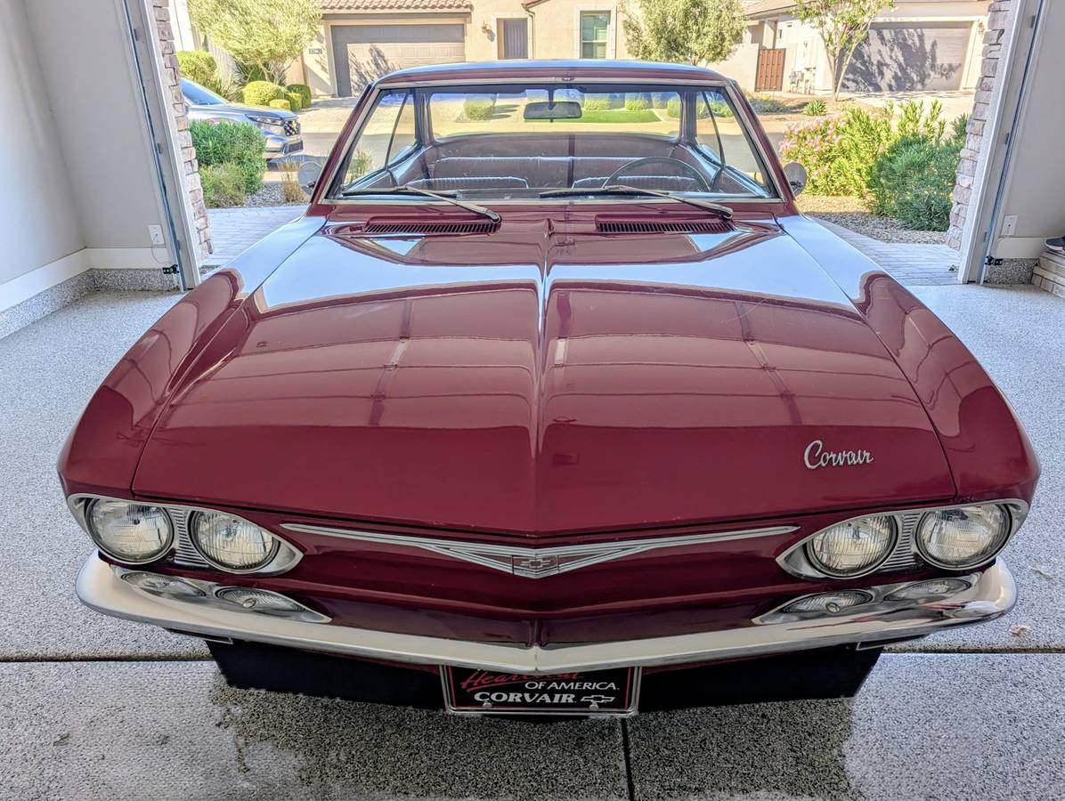 Klasik Sahipliğini Kolaylaştıran Bir 1965 Chevrolet Corvair Monza