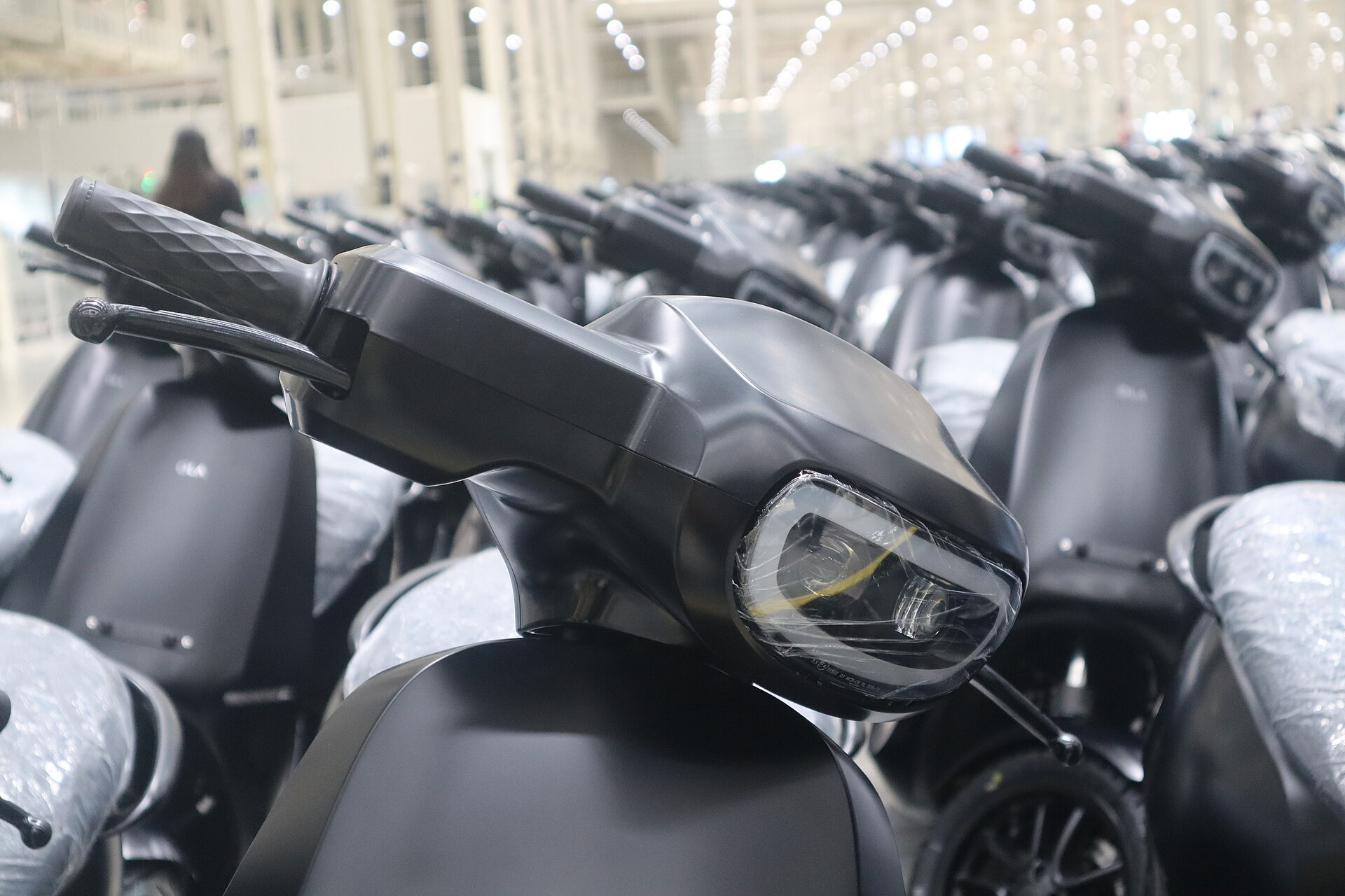 Ola Electric, Yerli LFP Hücreli Elektrikli Scooter'ı Tanıttı