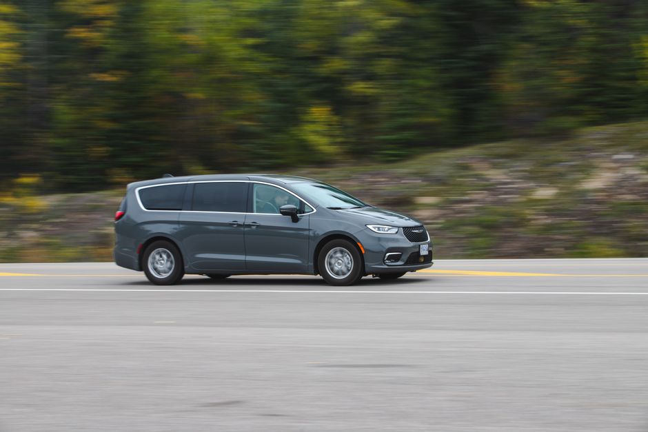 2027 Chrysler Pacifica: The Minivan That Keeps Up With Modern Families