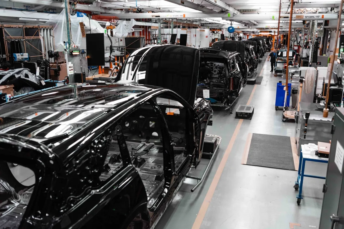 GM'in Çin'e Karşı Karnesi: 40 Kat Daha Güçlü Bilgisayar ve Yapay Zeka