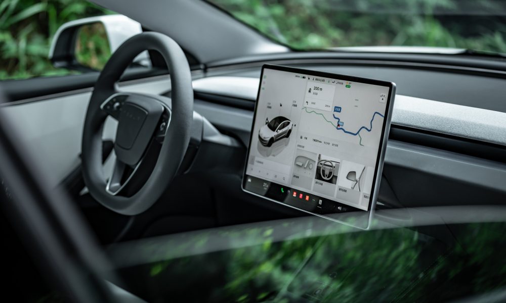 Tesla Engineer Signals Upcoming Fixes for Full Self-Driving's Two Big Weak Spots