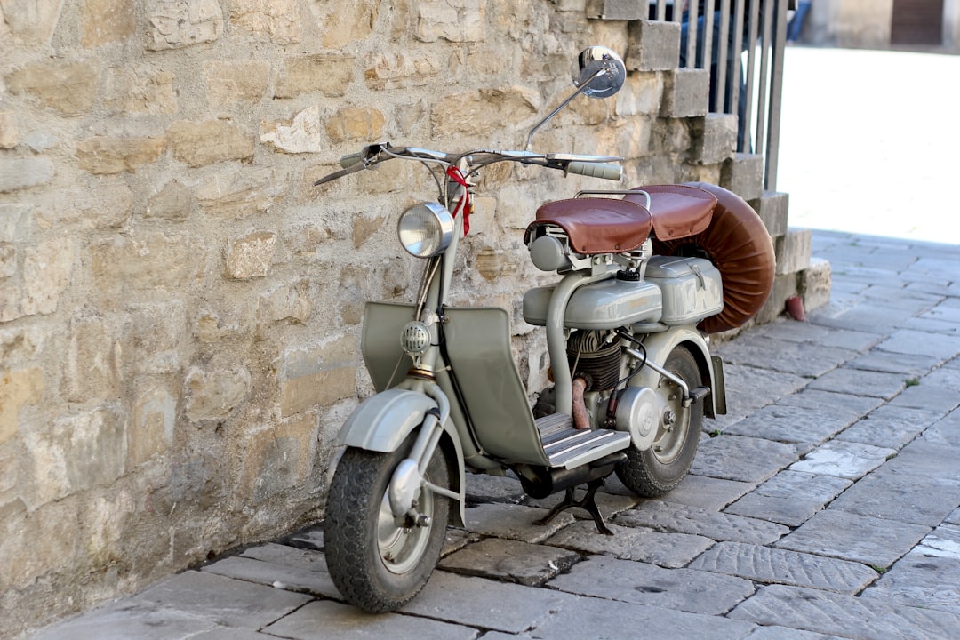 Ein Fuji Go-Devil Mini-Bike von 1964: Vintage-Spaß im Taschenformat für Sammler