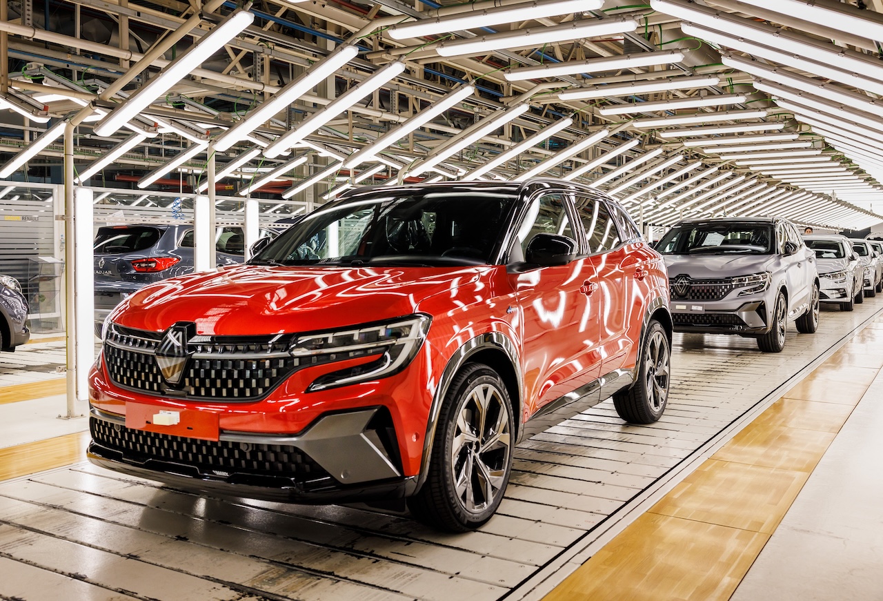 Renault, İspanya'ya 600 Milyon Euro Yatırımla EV Üretim Merkezini Güçlendiriyor