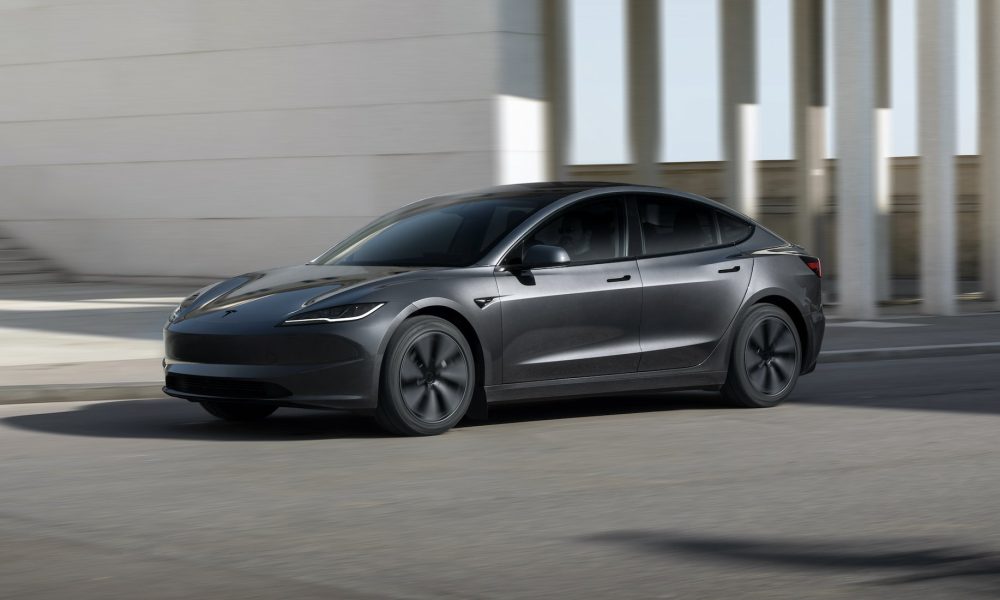 Tesla, Çin Pazarındaki Model 3'e V2L ve Yenilenen İç Mekanı Ekledi