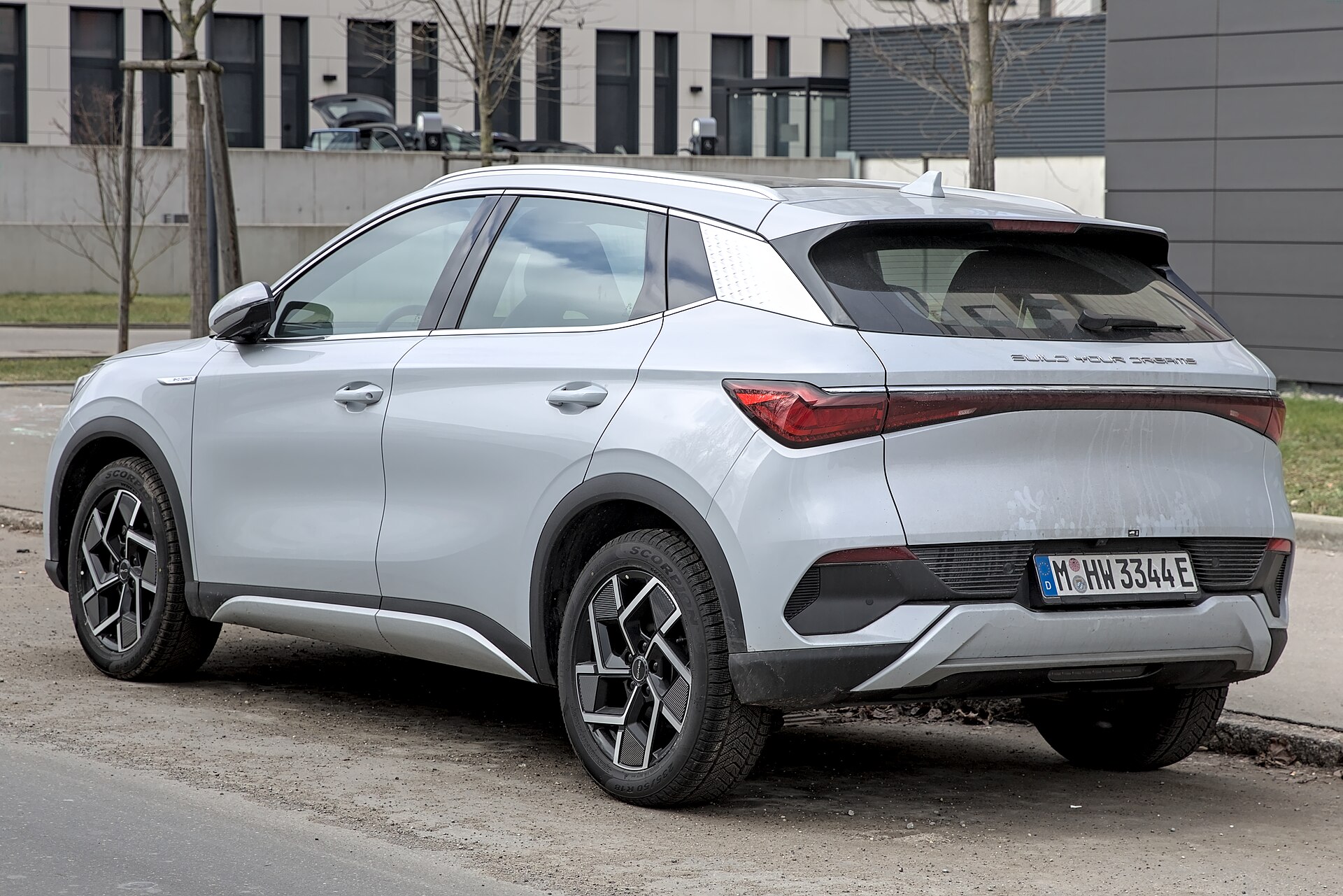 BYD 2026 İkinci Çeyrek: Yurt Dışı Sevkiyatlar İç Pazardaki Yavaşlamayı Dengeledi, Kâr Arttı