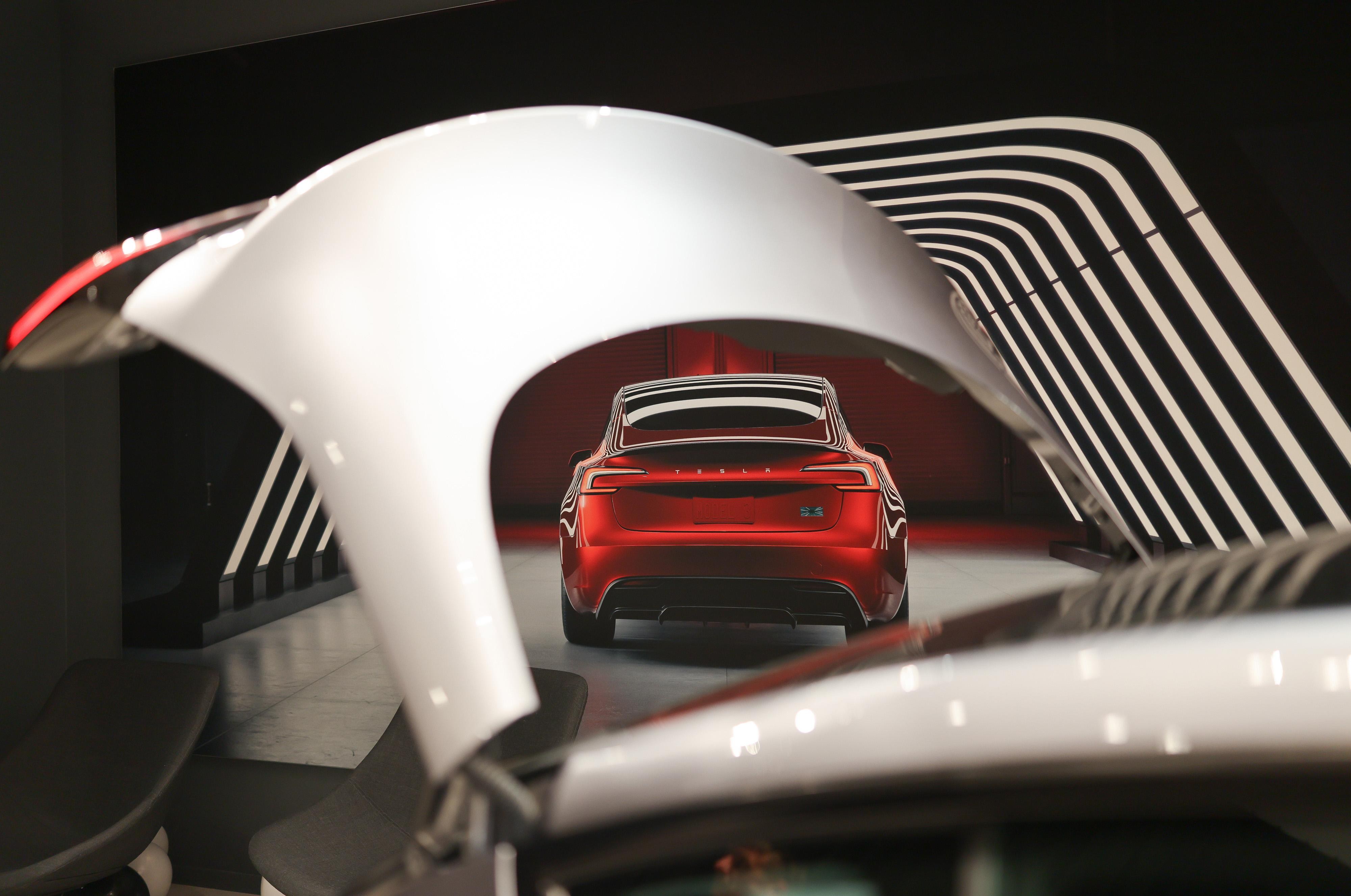 Tesla'nın Toparlanması Yavaşladı: Üçüncü Çeyrek Teslimatları Geriledi