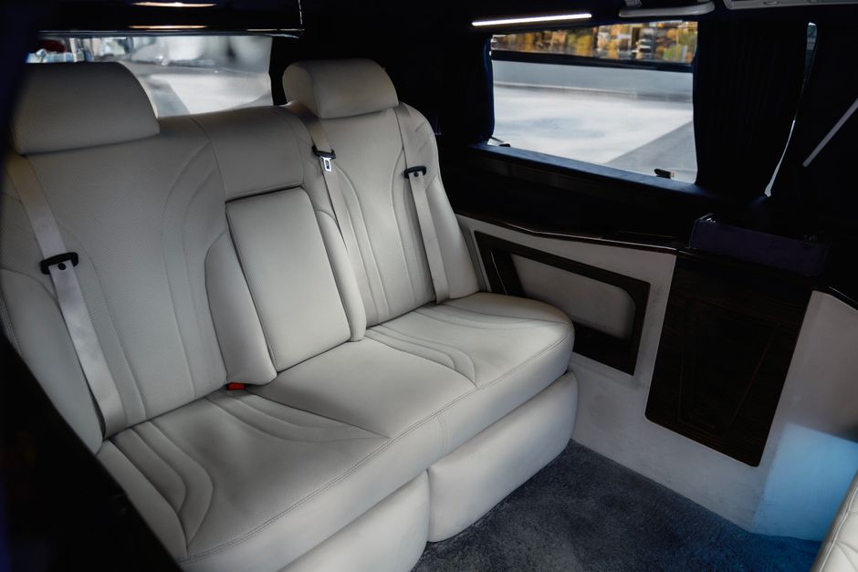 Maextro Expands Ultra-Luxury Lineup with New V800 and V680 MPVs