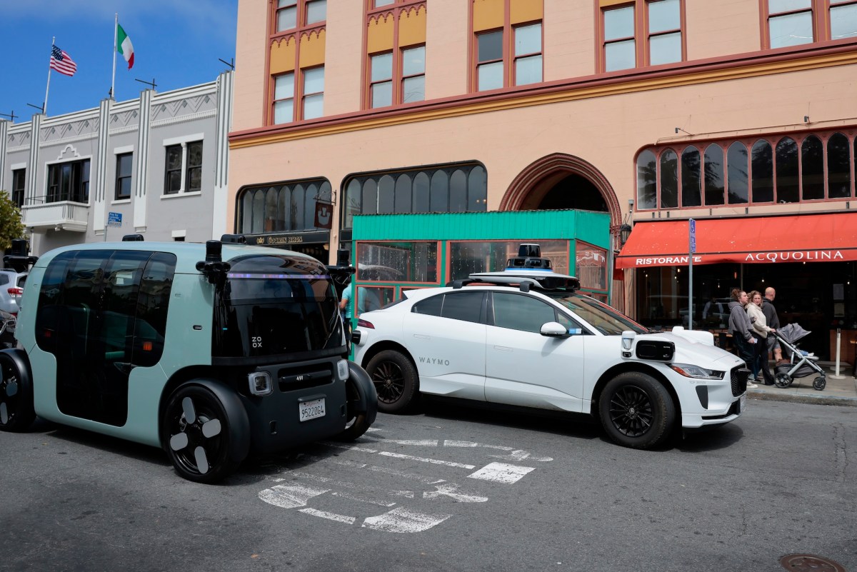 California Robotaksi Kurallarını Sıkılaştırıyor: AV Şirketleri İçin Yeni Sorumluluklar