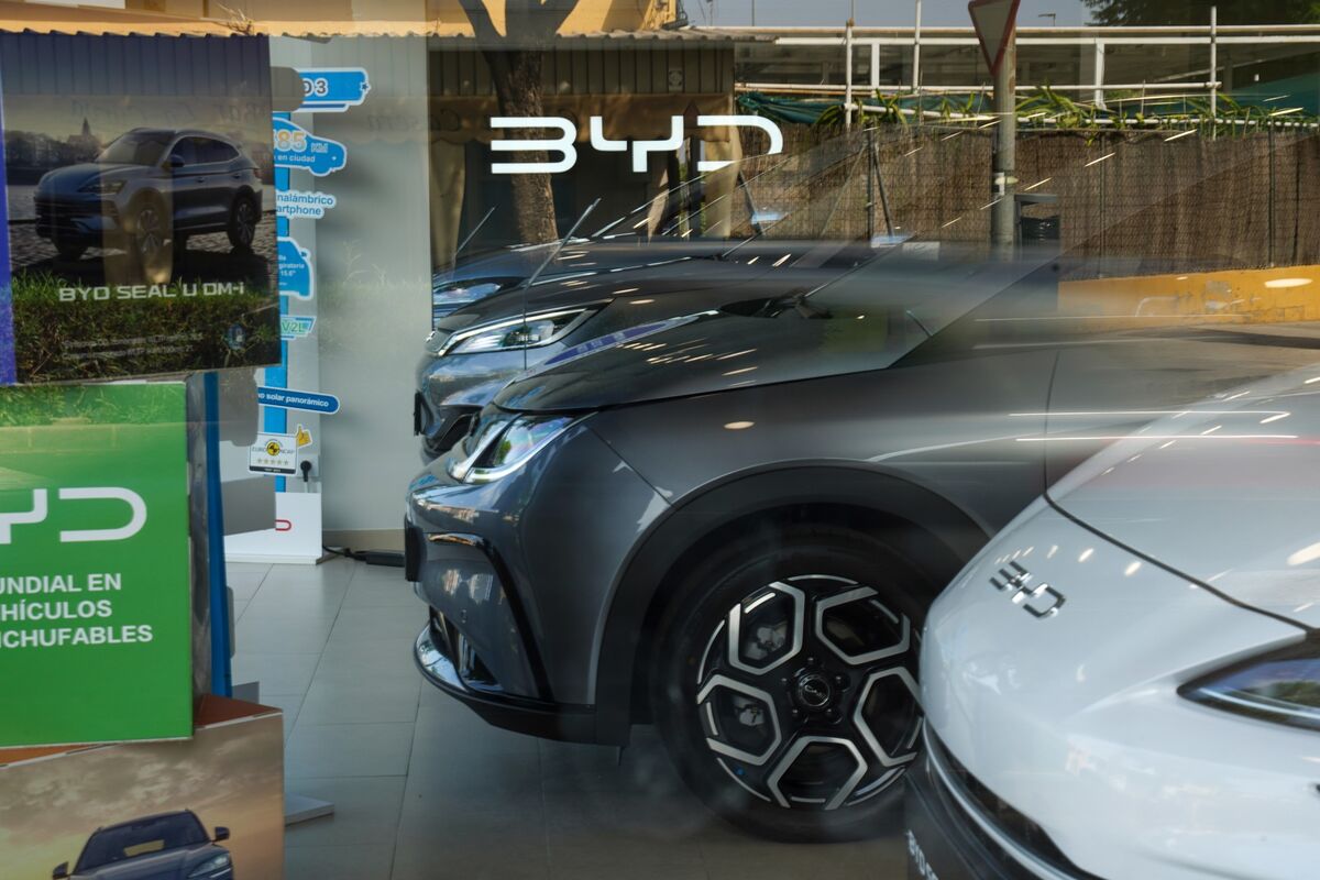 EU Weighs Import Limits on Chinese Hybrids to Shield Domestic Automakers