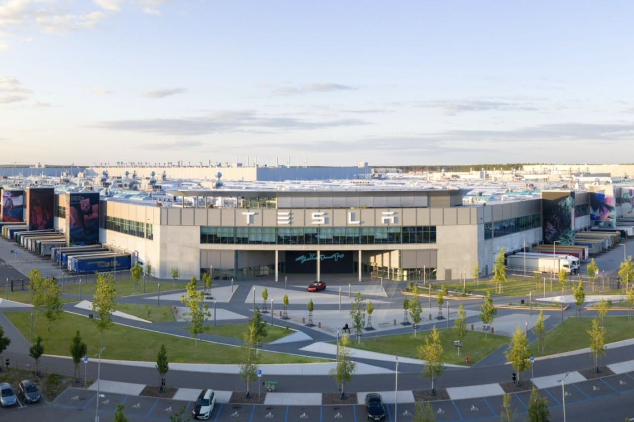 Tesla's Grünheide Gigafactory Set to Grow: New Hall Over Twice the Size of Current Plant