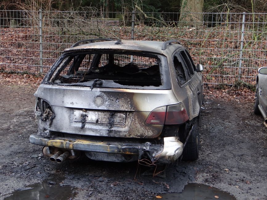 A Wrecked 1989 Porsche 911 Carrera 4: A Project with Potential