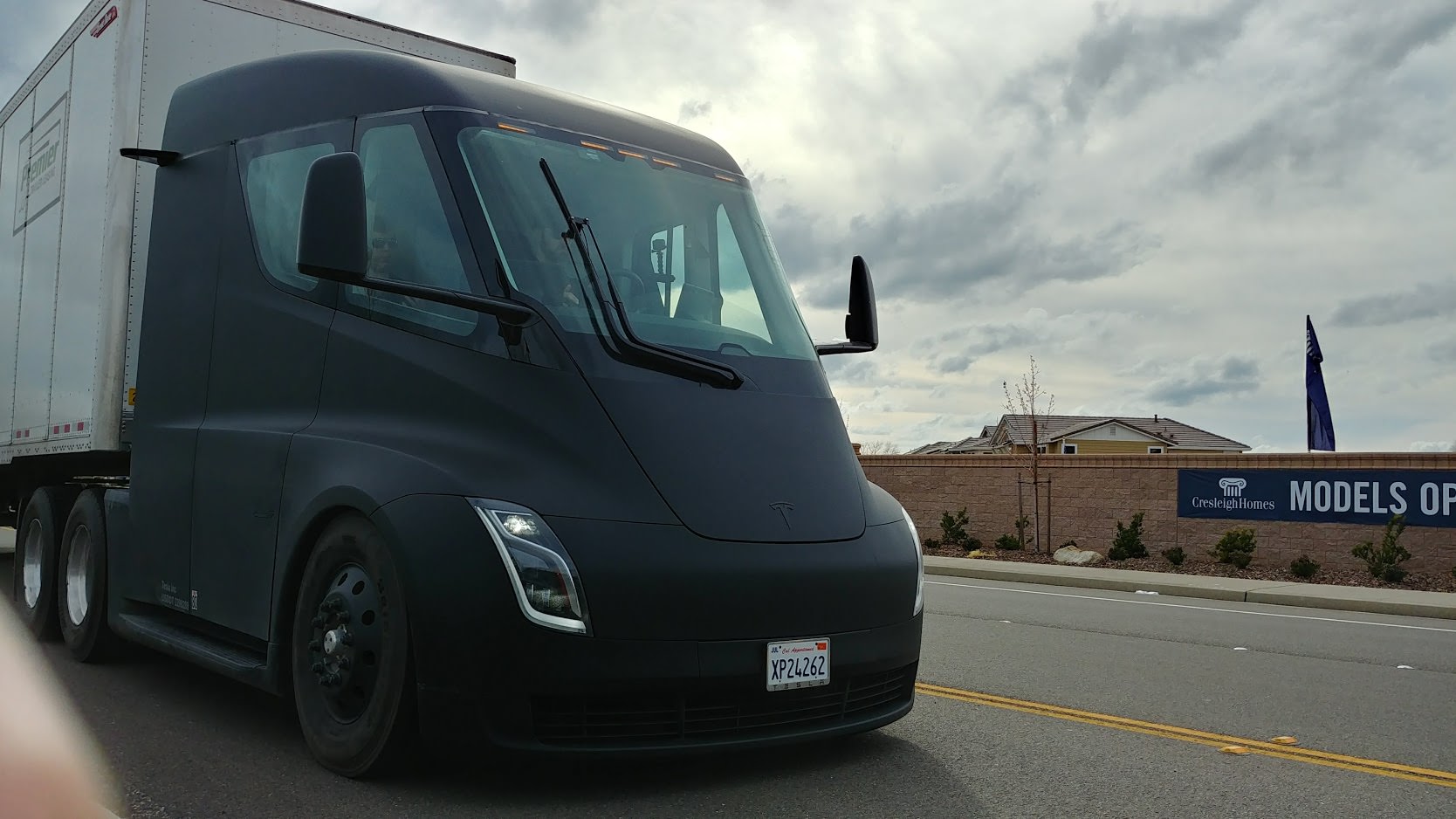 Tesla Semi Sipariş Defteri Büyüyor: Yük Koalisyonundan 2.500 Araçlık Rekor Sipariş