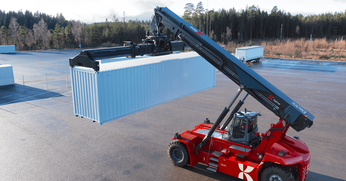 Helsingborg Port Adds Two Electric Reach Stackers from Kalmar