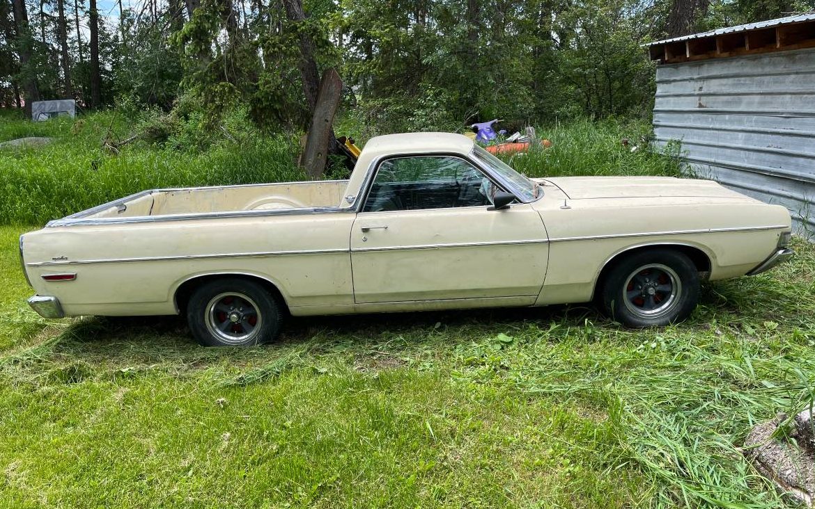 Ford's Half-Car, Half-Hauler: A 1968 Ranchero Fairlane 500 Up for Grabs