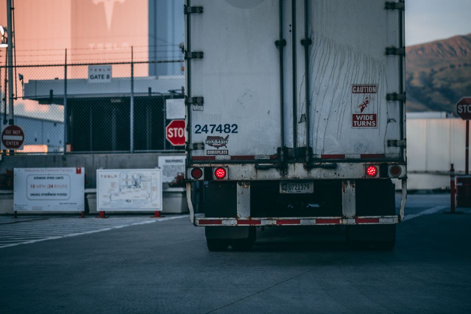 Tesla, Nevada Semi Fabrikası'nın Resmi Açılışını Önümüzdeki Ay Yapacak