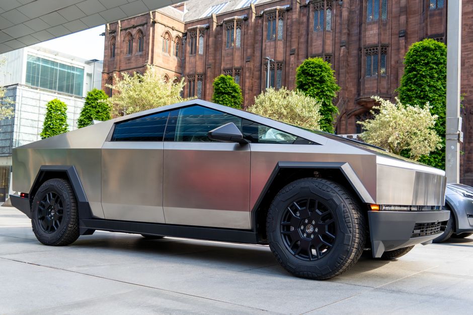 Tesla, Zayıf Talebe Rağmen Cybertruck Fiyatlarına 5.000 Dolar Zam Yaptı