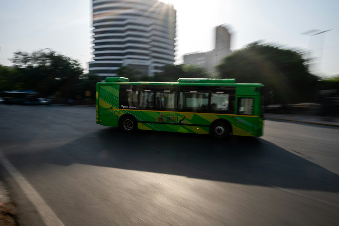 Hanoi'de Transerco 53 Elektrikli Otobüsü Dört Hatta Devreye Aldı