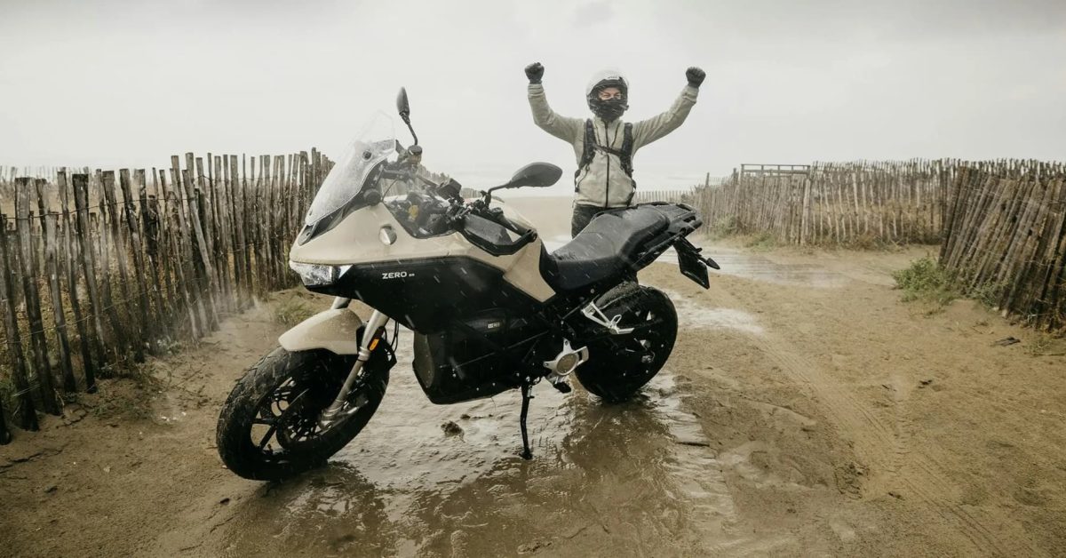 Zero DS, Tek Şarjla 436 Km Yaparak Elektrikli Motosiklet Menzil Rekorunu Kırdı