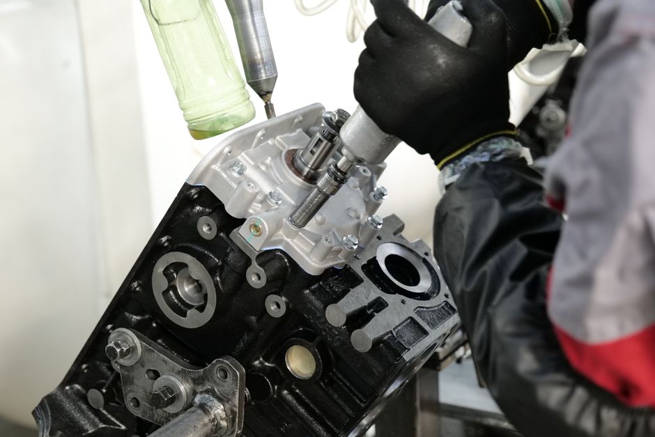 Daimler Truck Defence Partners with PGZ for Local Engine Assembly in Poland