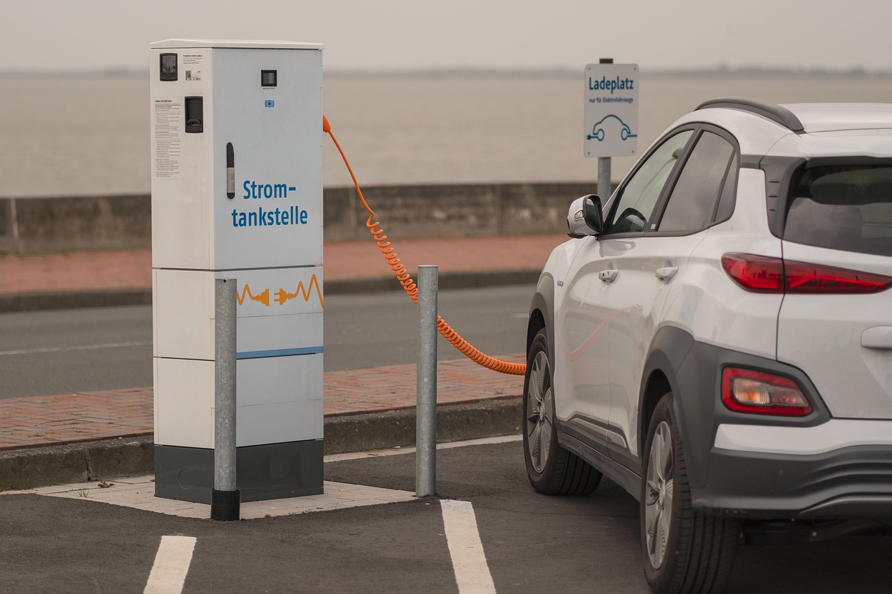 Russia's Electric Car Sales Double After Refinery Strikes Reshape Fuel Market