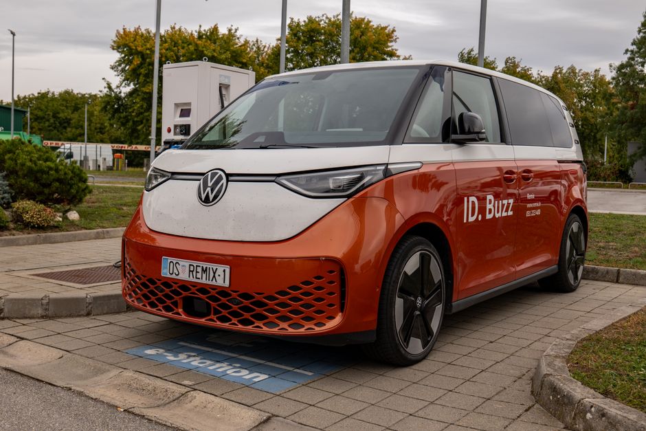 45 ID. Buzz Vans Gather in Bellingham: Inside the Pacific Northwest Buzz-In