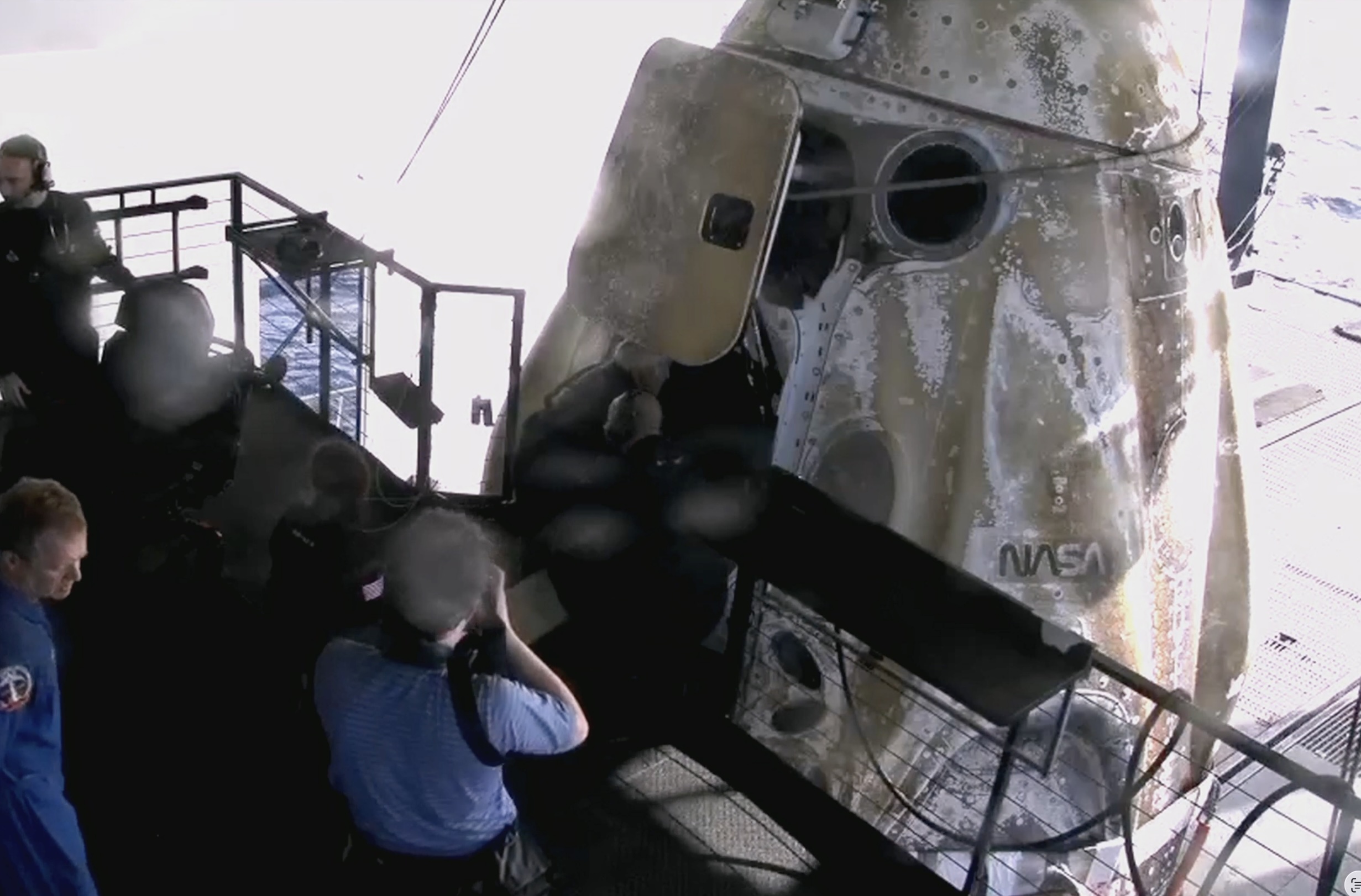 SpaceX Crew Dragon Brings Four Astronauts Home After 237 Days in Orbit