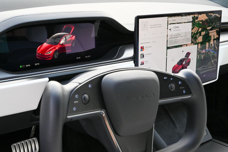 Teslas Cybercab gerät nur Wochen nach ersten Fahrten auf öffentlichen Straßen ins Visier der Bundesbehörden