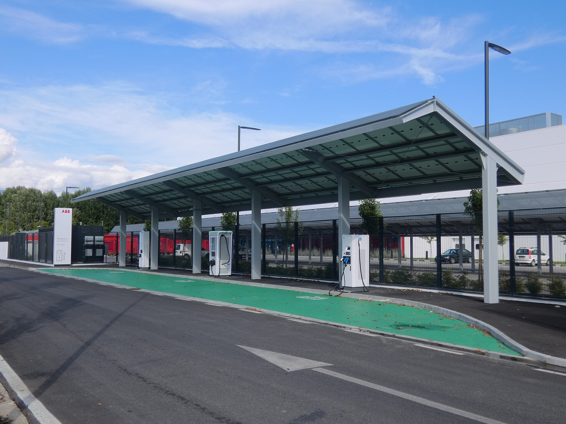 ABB E-Mobility, ASKO'nun Elektrikli Kamyon Şarj Ağının İşletmesini Devralıyor