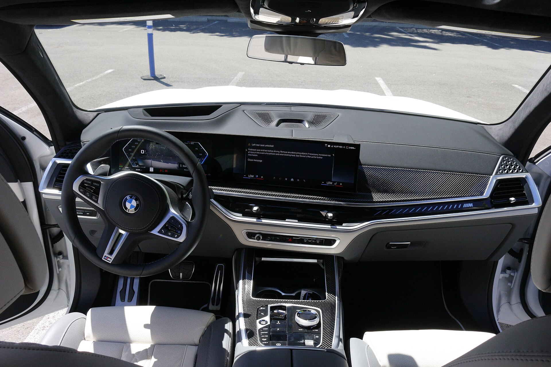 BMW iX4 Tanıtıldı: 450 kW M60 xDrive ile Elektrikli SUV-Coupé, 70.900 €'dan Başlıyor