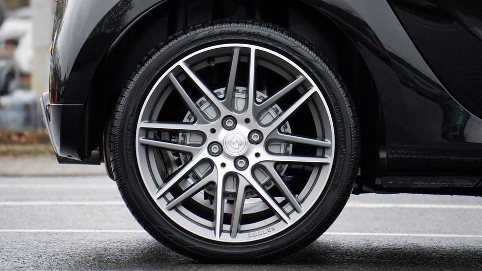 Saietta Group präsentiert Axialfluss-Radmotor-Technologie für Elektroautos