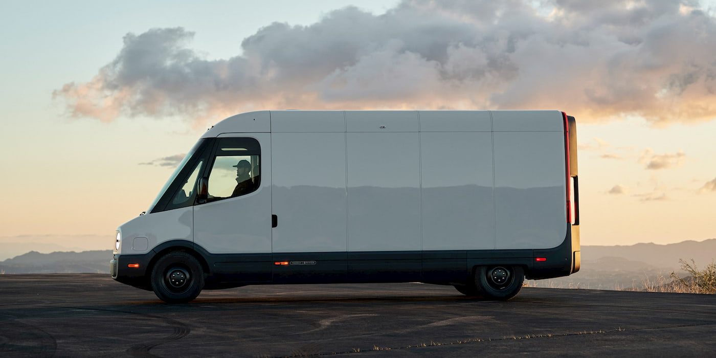 Rivian'ın Elektrikli Vanı Nihayet 129 kWh Batarya ve AWD'ye Kavuştu