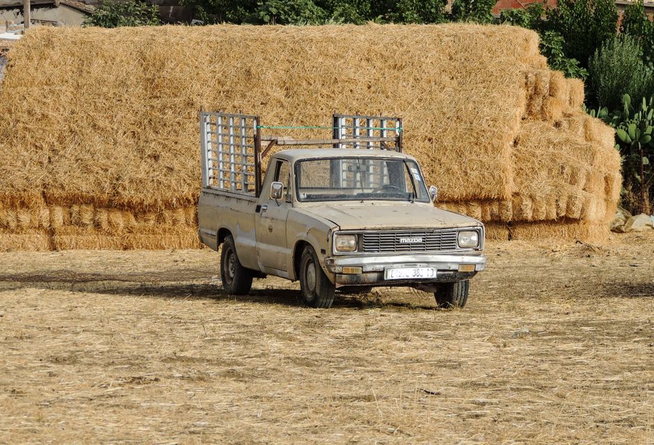 Junkyard Treasure: 1992 Mazda B2200 SE-5 Cab Plus