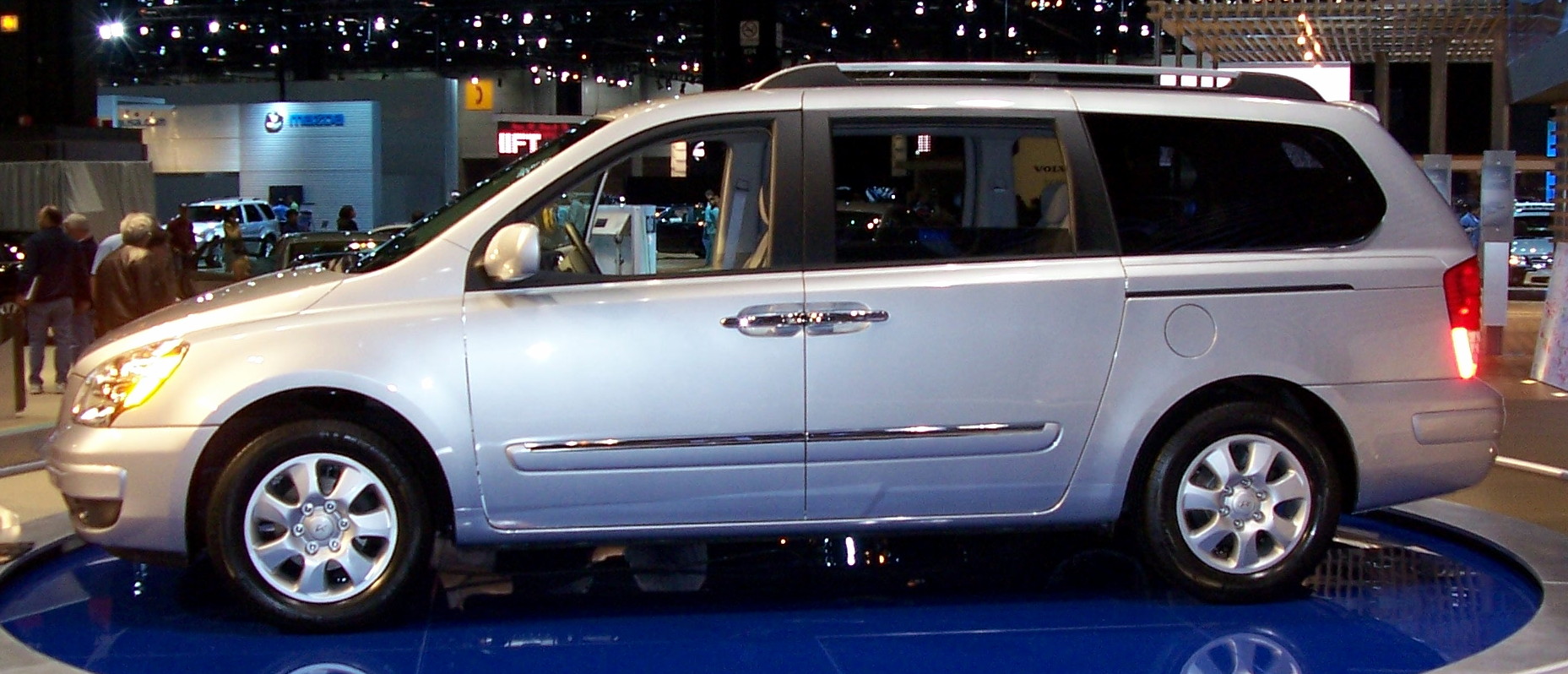 Hyundai, Class 8 Xcient Yakıt Hücreli Kamyonunu ve Hidrojen-Elektrik İstasyonunu Tanıttı