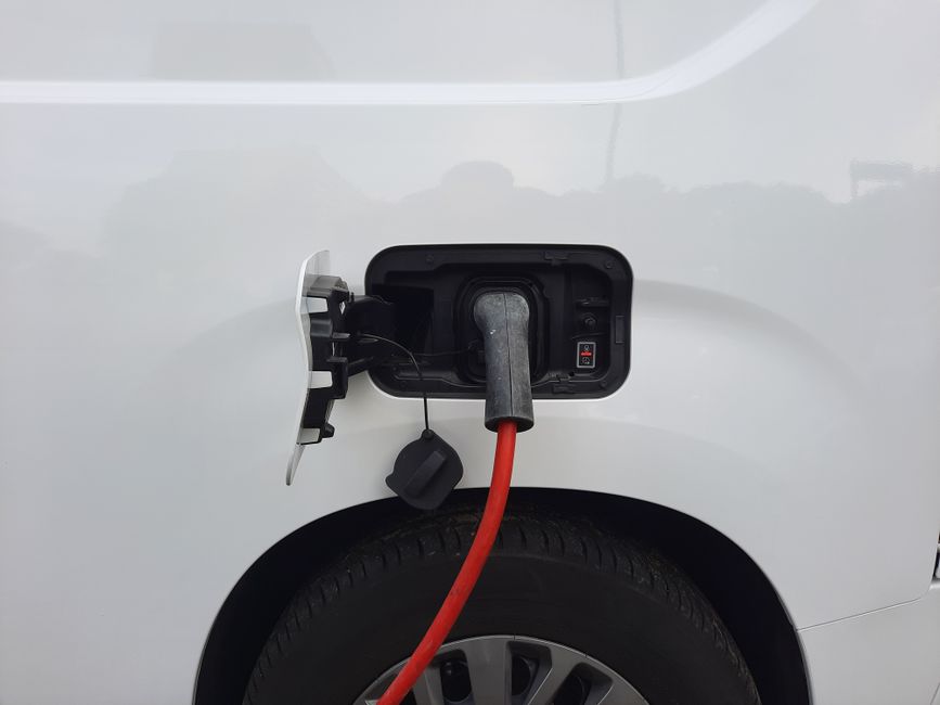 Xiaomi Küresel EV Web Sitesini Yayına Aldı, Elektrikli Hedeflerini Büyütüyor