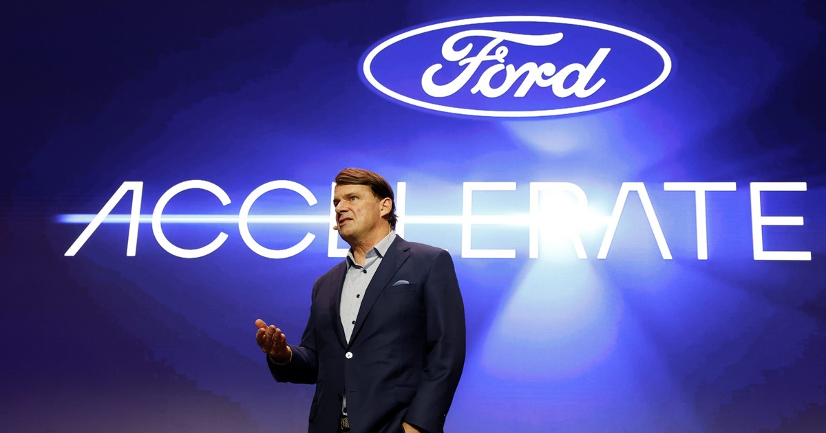 Ford CEO Says Next-Gen EVs Will Use Software to Catch Assembly Errors Before They Happen