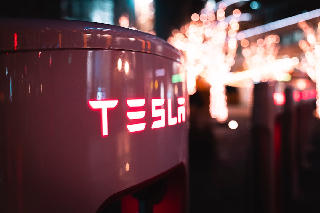 Tesla'nın Cybercab'i İnceleme Altında: Güvenlik Standartları Sorgulanıyor