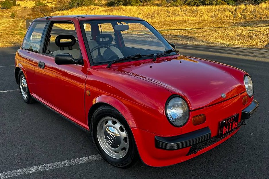 1987 Nissan Be-1: Piyangoyla Satılan Sıra Dışı Japon Klasiği