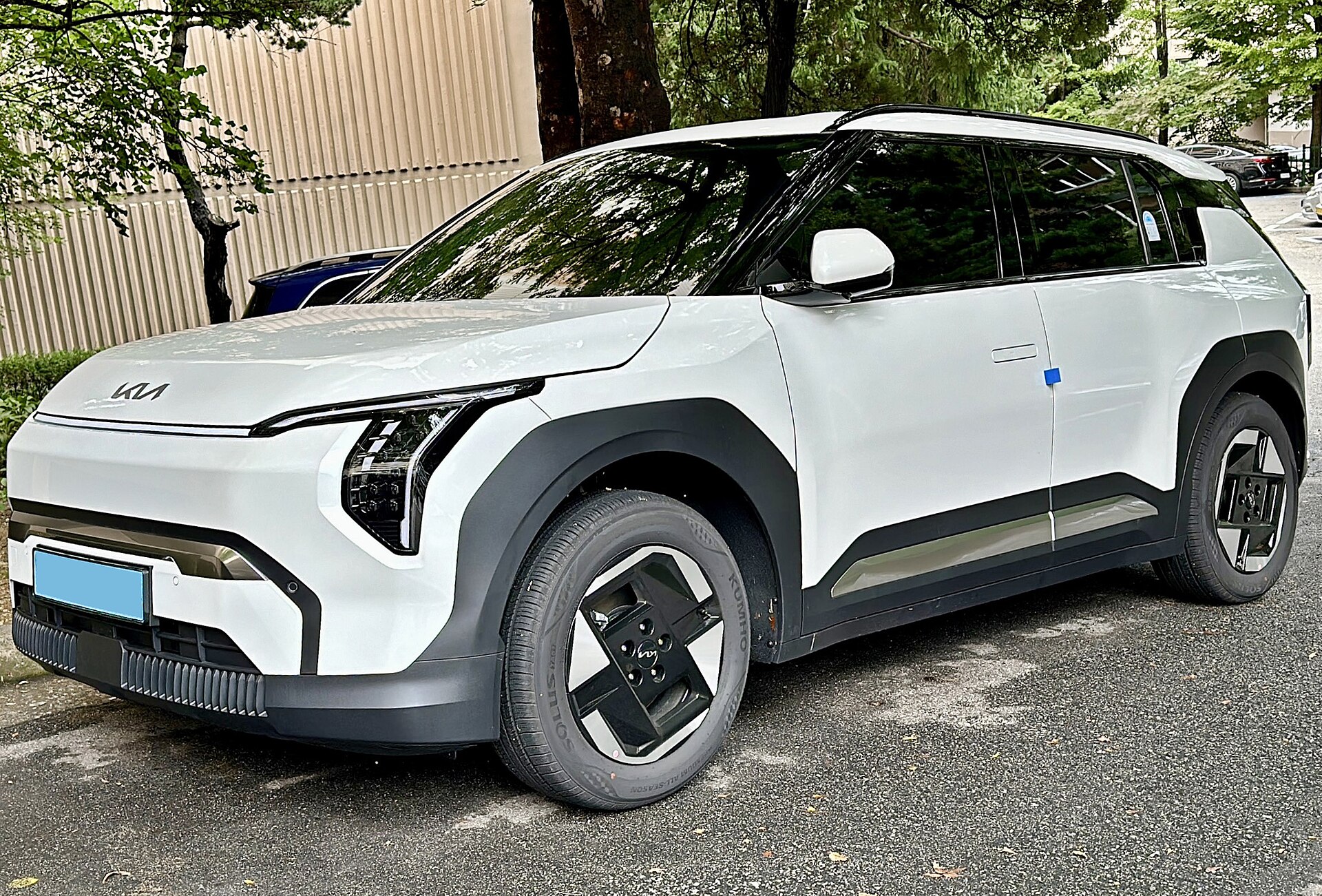 Kia EV3 Arrives at U.S. Dealerships: A Compact Electric SUV That Packs a Punch