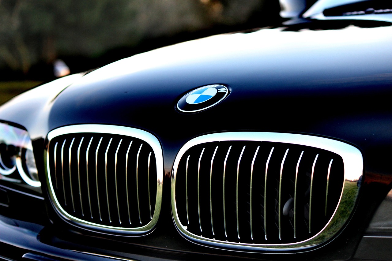 BMW Retires Two Diesel Units and Twin-Turbo V12 as V8 Future Hangs in the Balance