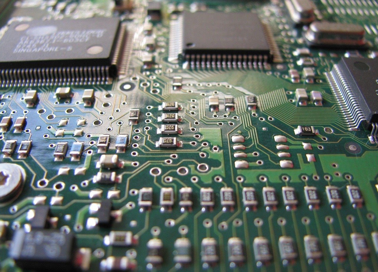Microchip setzt bei Design zur Erkennung von Störlichtbögen auf Stromsensoren von Asahi Kasei