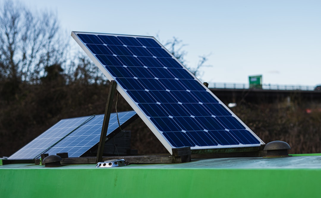 Bu Hafta AutoVoltix Podcast'inde: Tesla Solar Roof'u Durdurdu, Cybercab Tanıtıldı ve Genesis GV90 Sahneye Çıktı