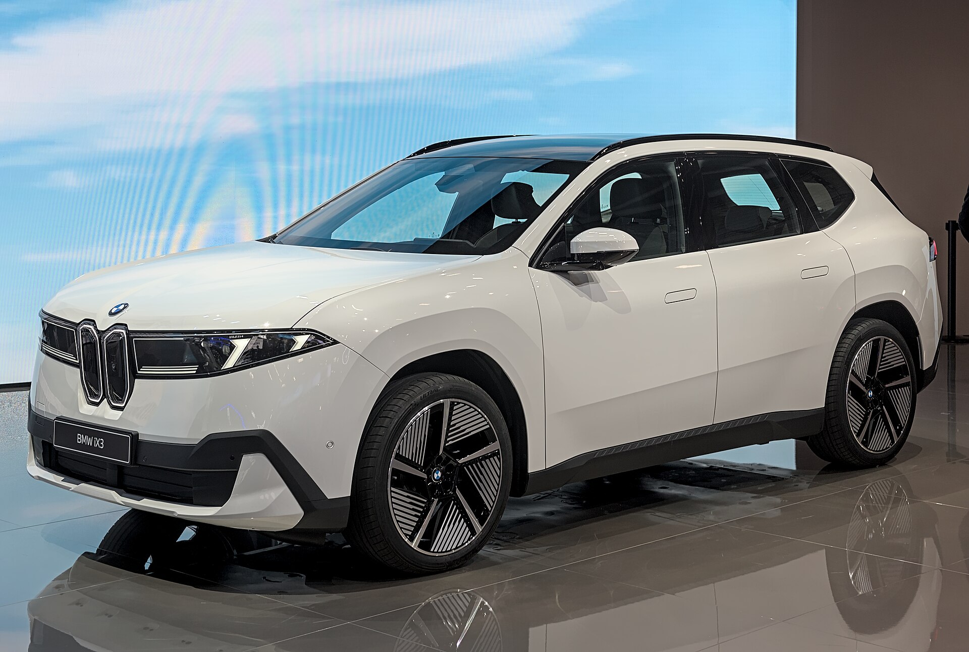 BMW iX3 Orders Pass 100,000 as New Plant Ramps Up at Record Pace